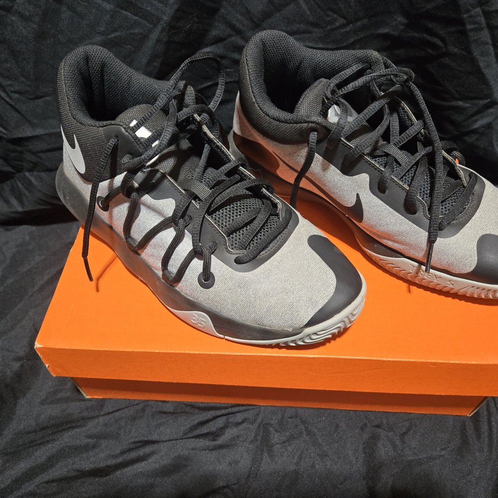 Nike Black and Gray Athletic Sneakers with Mesh Upper